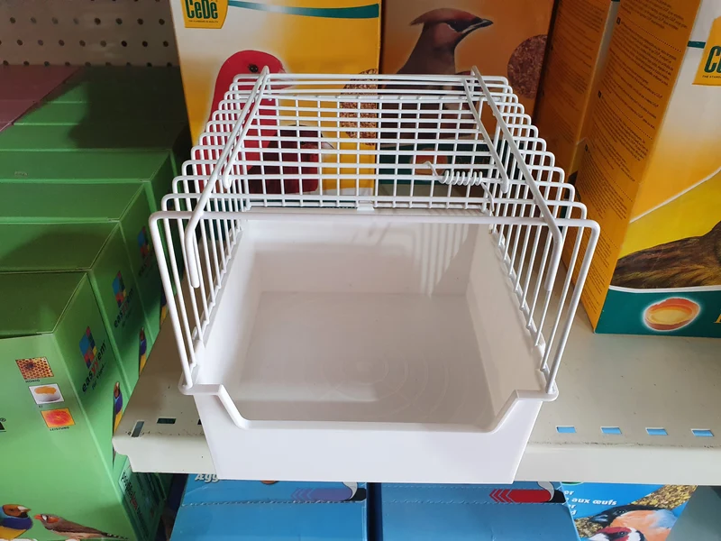 Cage bébé avec porte petite