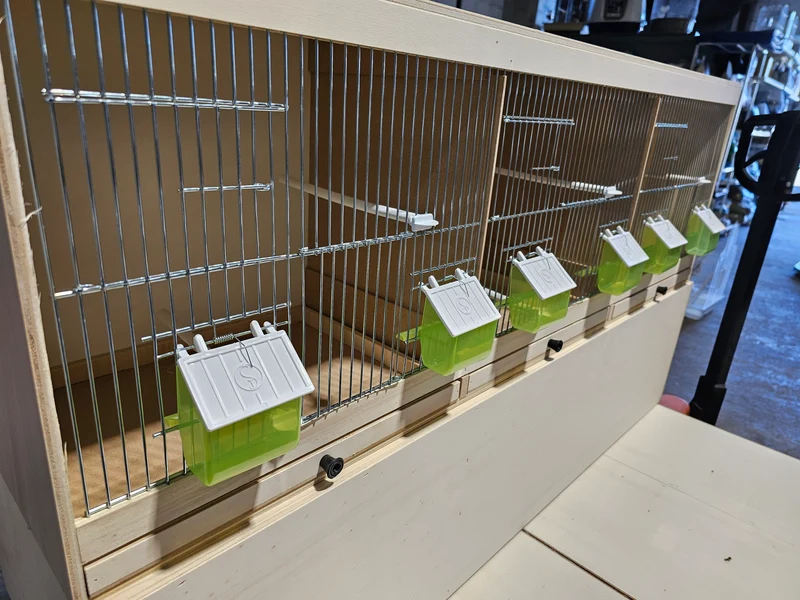Cage d'élevage en bois 120 cm 3 pièces - Avec couvertures avant et gamelles (ARTICLE VOLUMINEUX)