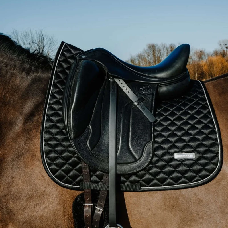 EQUITHÈME Tapis de Selle Nacre Dressage Noir