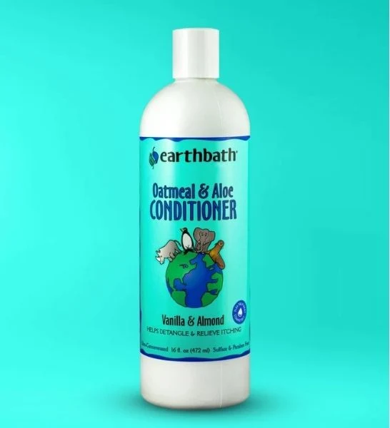 earthbath Oatmeal & Aloe Conditioner Vanilla & Almond for Dogs & Cats 16oz