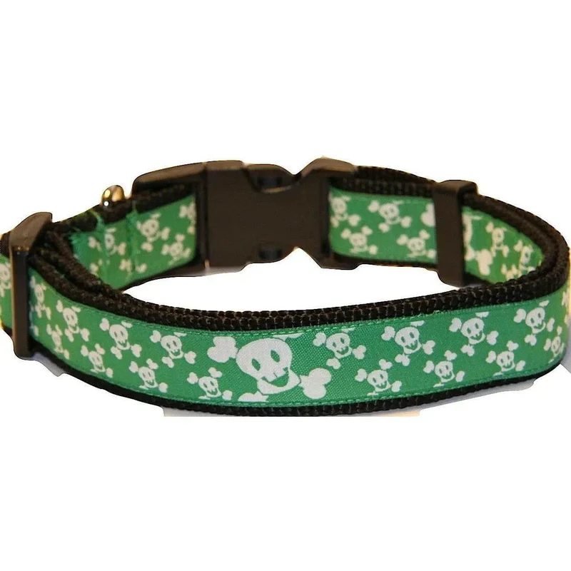Collier pour Chien 'Tête de Mort vert'