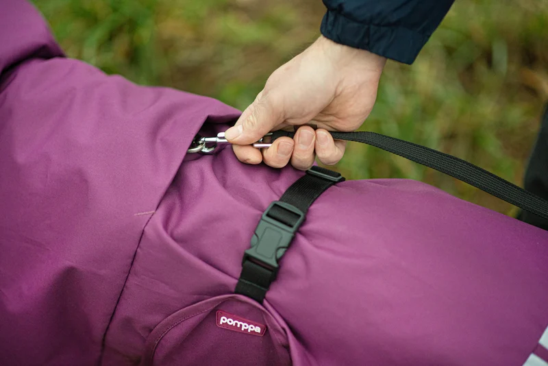 Pomppa Sade Plum manteau imperméable chien