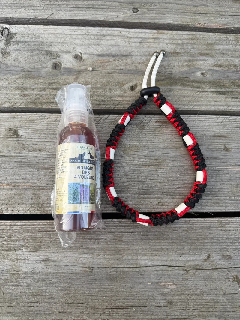 Pack anti-parasitaire (collier anti-tiques naturel + vinaigre des 4 voleurs)