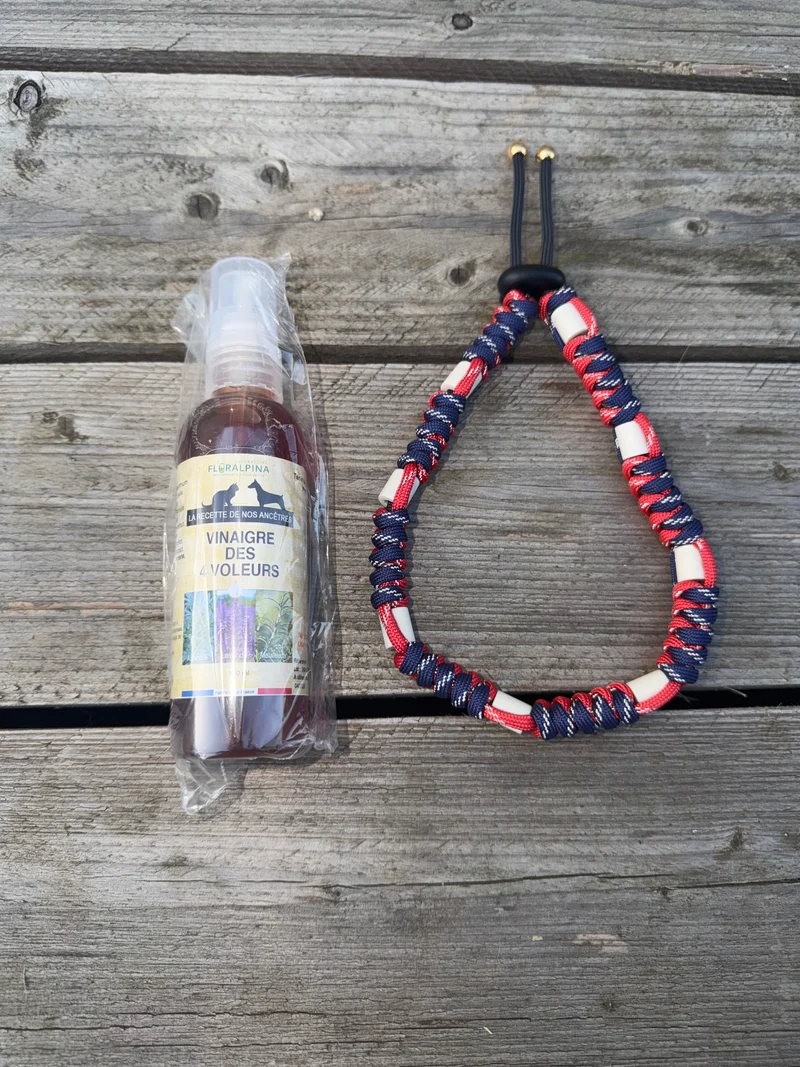 Pack anti-parasitaire (collier anti-tiques naturel + vinaigre des 4 voleurs)