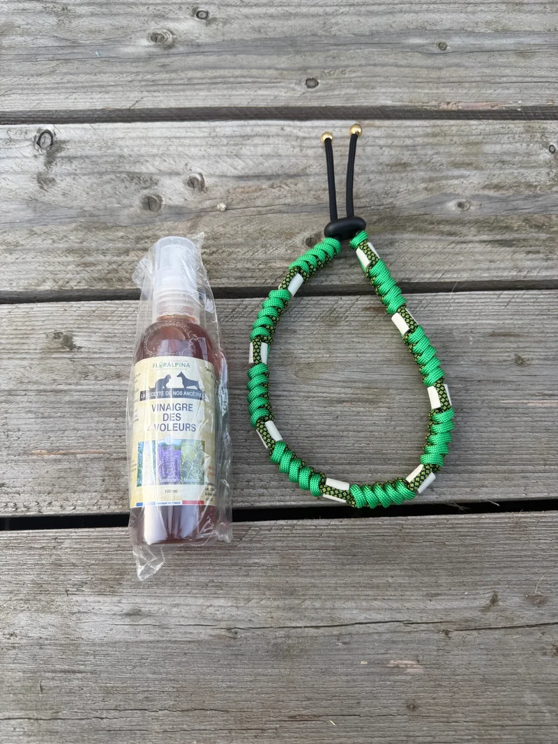 Pack anti-parasitaire (collier anti-tiques naturel + vinaigre des 4 voleurs)