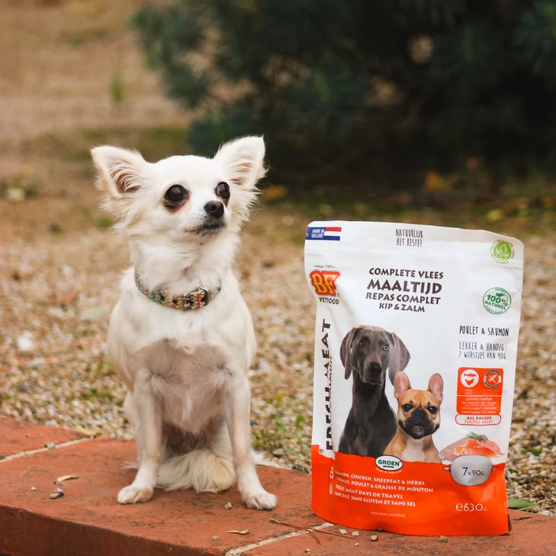 Saucisses au poulet et saumon pour chien
