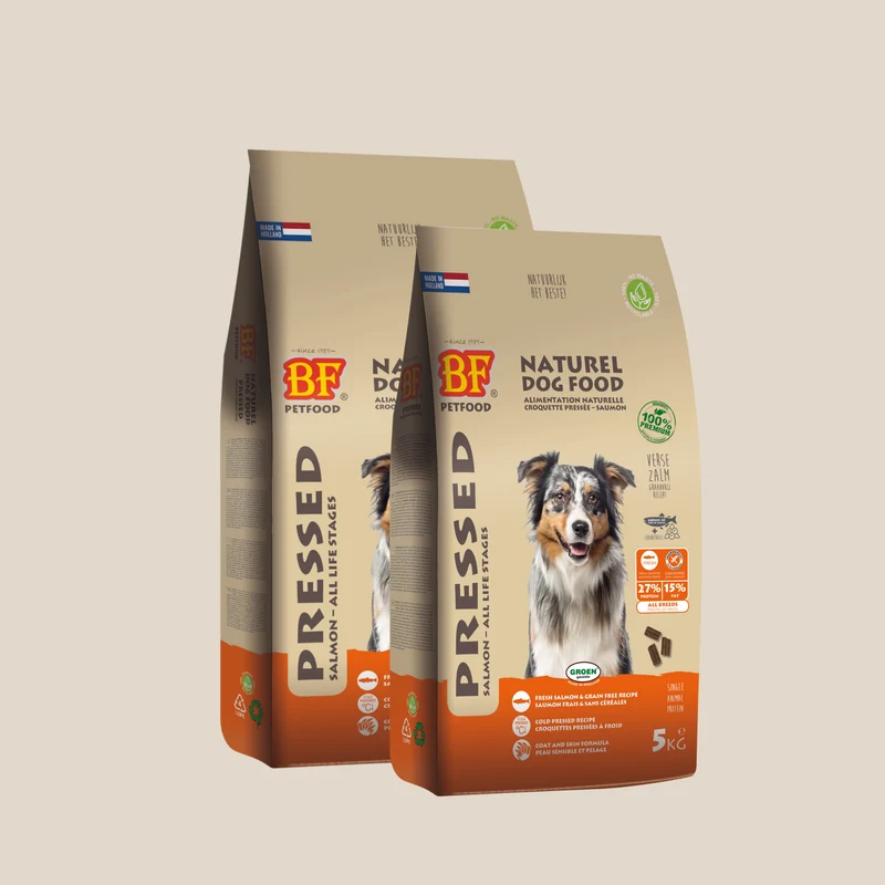 Croquettes pressées au saumon sans céréales pour chien